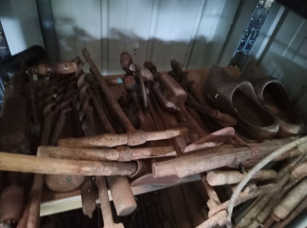 Outils et Objets Anciens Bricolage