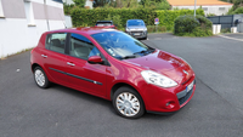 Clio III 1.2 16V 75 eco2 Expression Clim Euro 5 2011 occasion 44710 Saint-L&eacute;ger-les-Vignes
