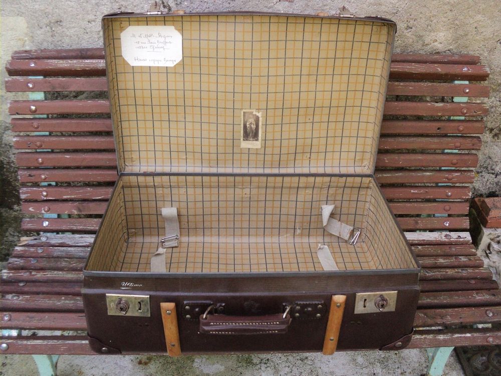 Ancienne Valise Marron Cerclages Bois. Meubles