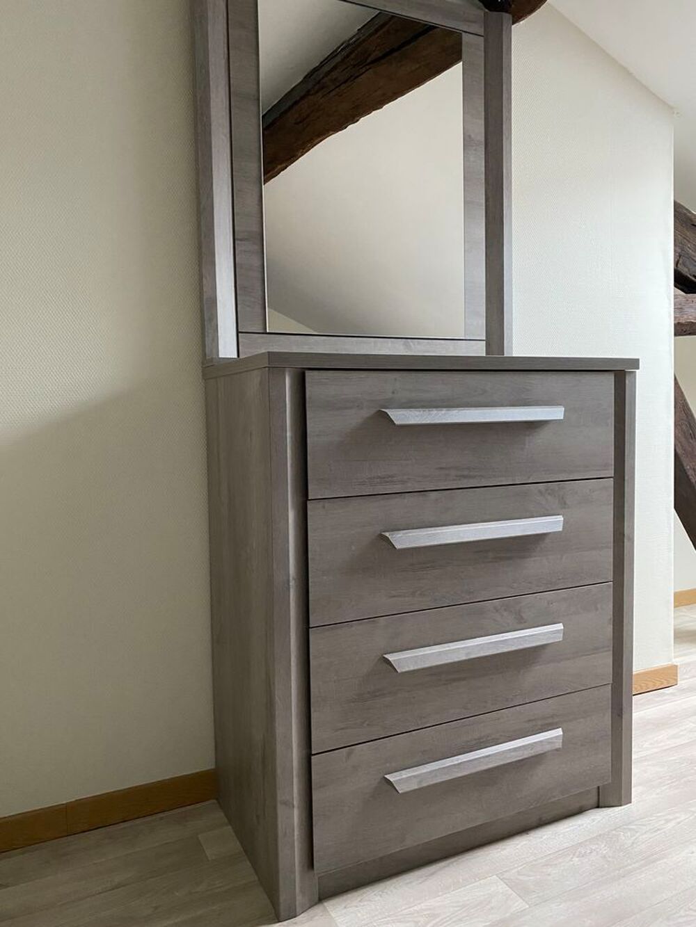 Chambre &agrave; coucher compl&egrave;te Meubles