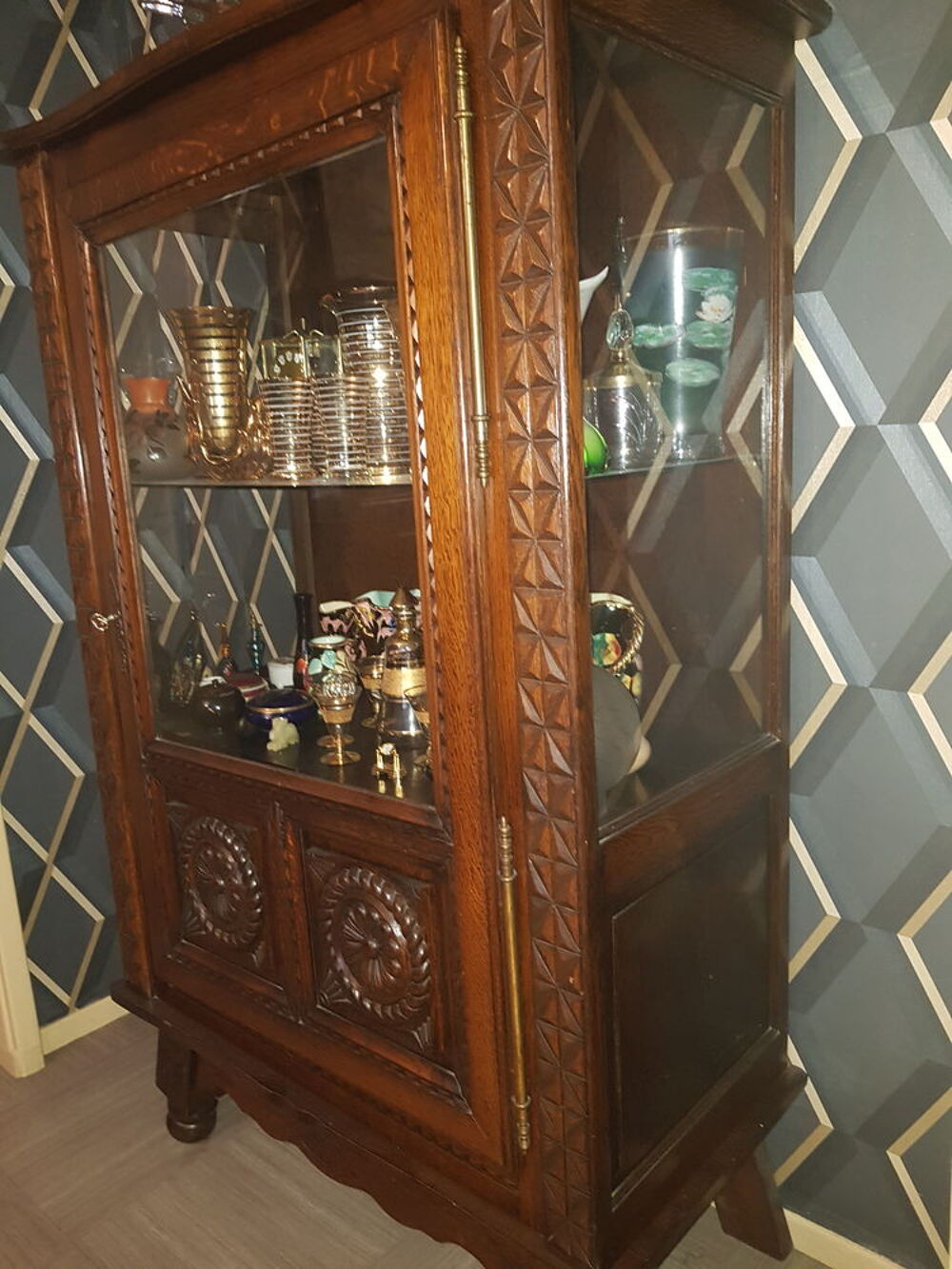 Vitrine vintage en ch&ecirc;ne massif Meubles