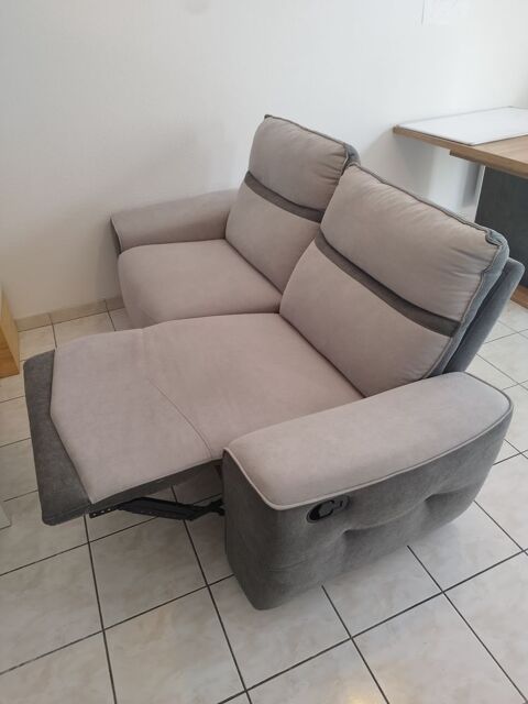 Canap 2/3 places confort fonction relaxation manuelle 300 Montpellier (34)