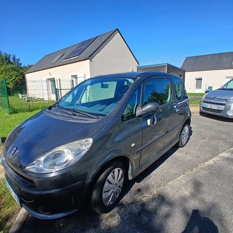 Peugeot 1007 1.4 HDi 70ch BLUE LION Sporty
