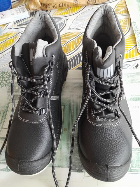 Chaussures de sécurité
15 Le Havre (76)