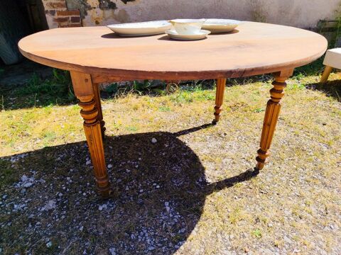 table ronde en chêne 60 Toucy (89)
