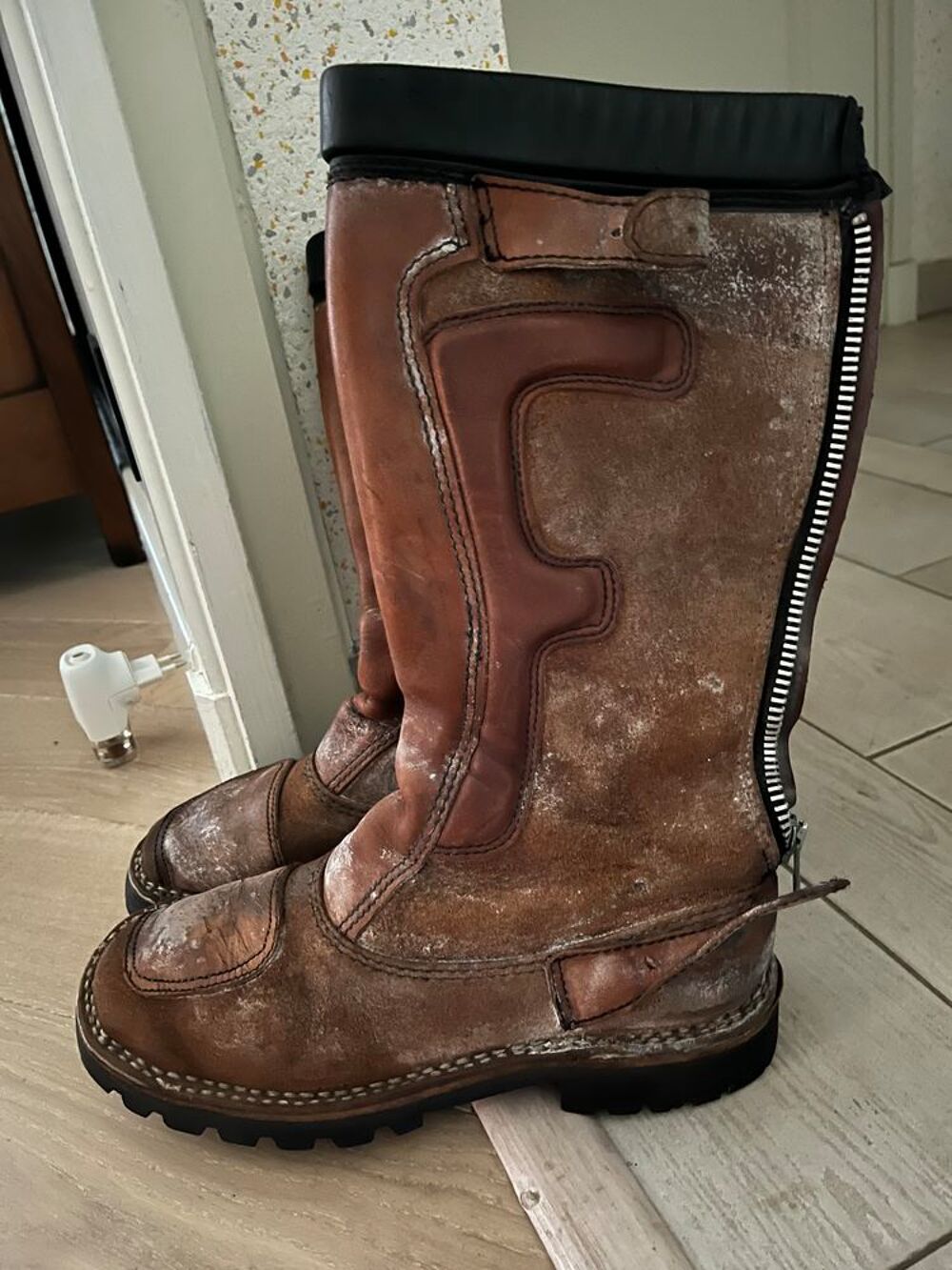 BOTTES MOTO OU CHAMPS.... Chaussures