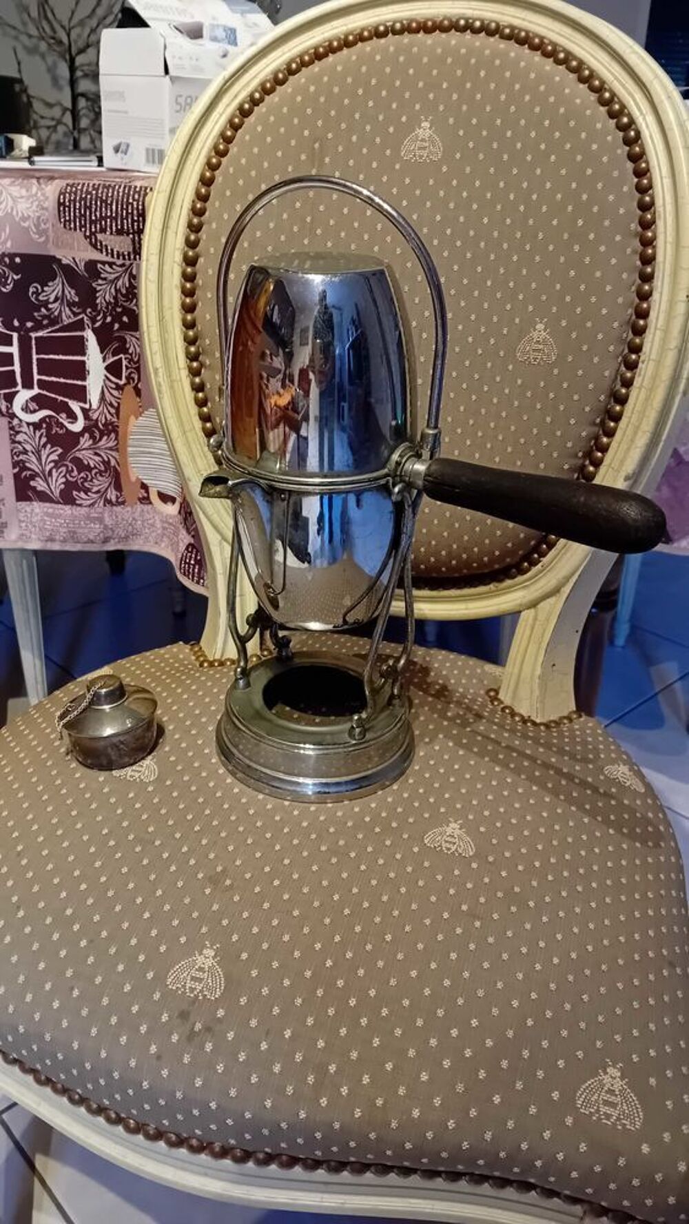 Chocolati&egrave;re suspendue verseuse m&eacute;tal argent&eacute; ancre de marine LC Electroménager