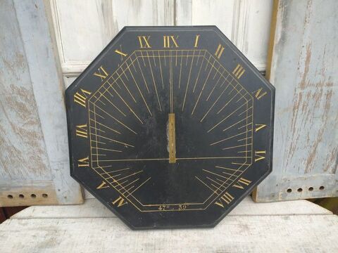 Cadran Solaire Octogonal en Ardoise 
180 Loches (37)