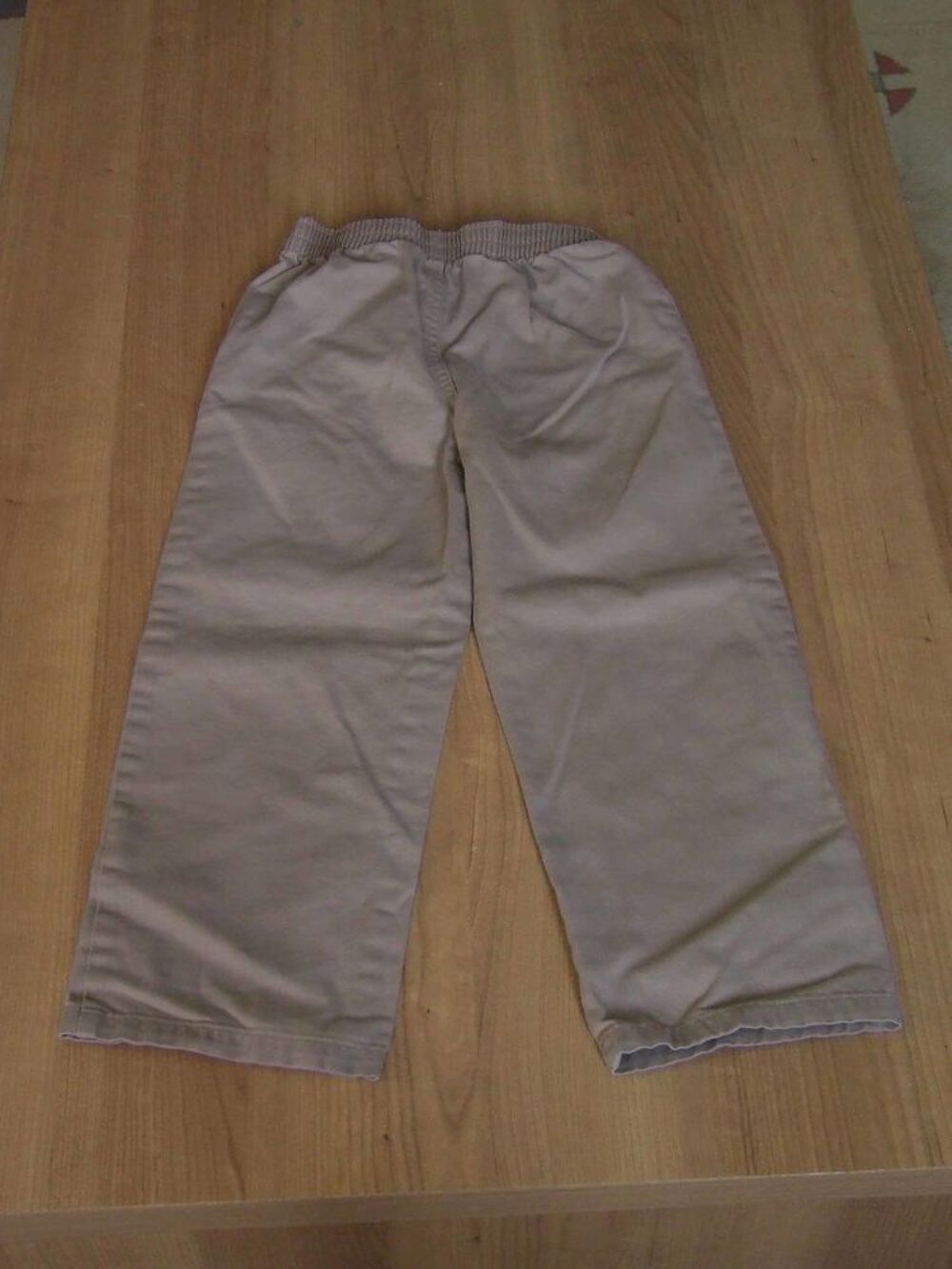 Pantalon taille &eacute;lastiqu&eacute;, Beige, 6&nbsp;ans (114&nbsp;cm) TBE Vtements enfants