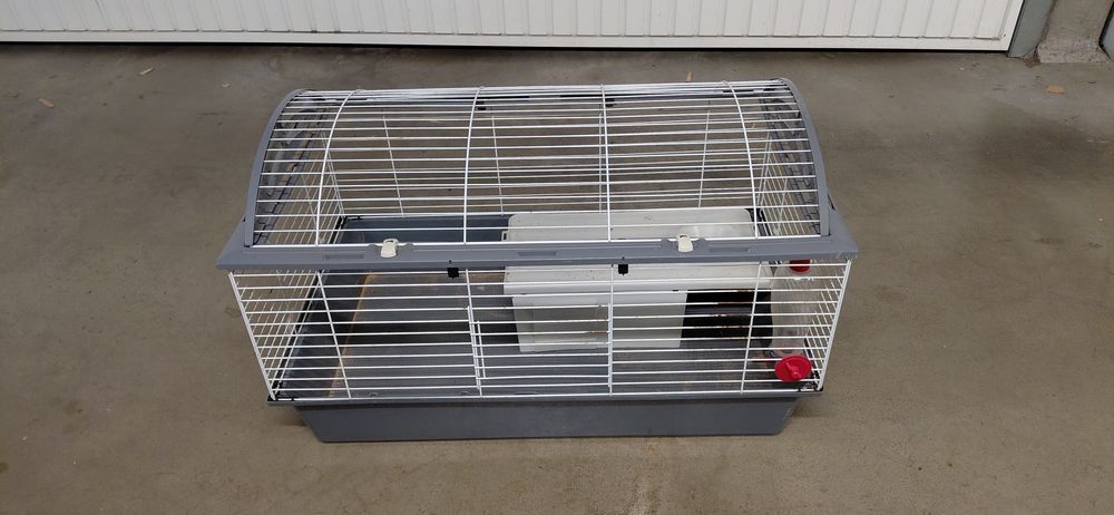   Cage pour lapin ou cochon d'Inde  