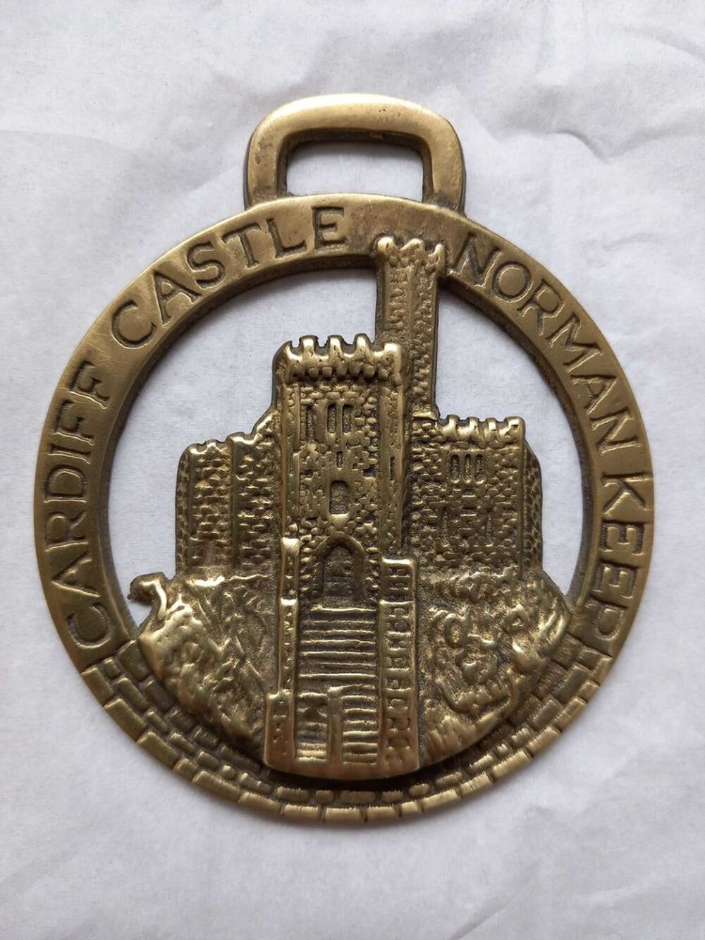 medaille ch&agrave;&cent;teau de cardiff 