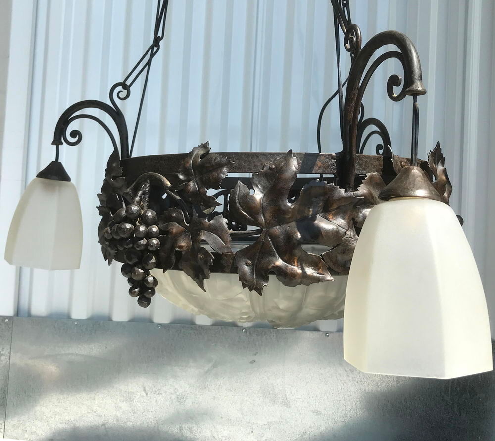 Lustre art-d&eacute;co fer forg&eacute; D�coration
