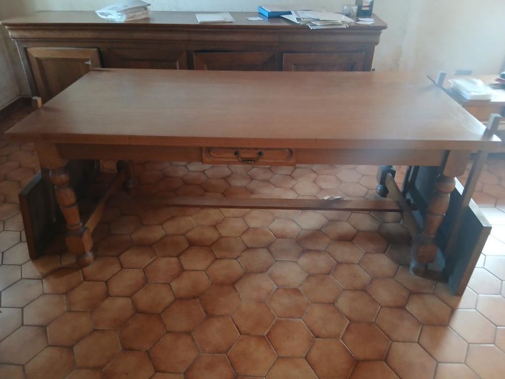 TABLE 
Meubles