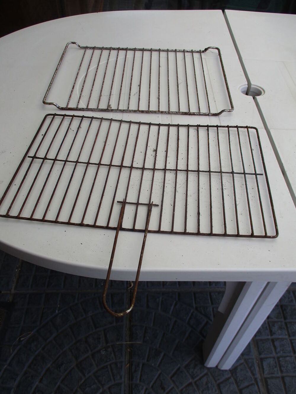 lot de ustensiles et grille pour barbecue Jardin