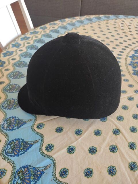 L. B. C. (12) - 59 - Bombe d'�quitation 10 Paris 13 (75)