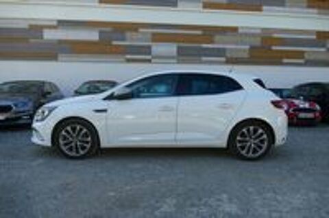 Megane IV M&eacute;gane IV Berline dCi 110 Energy Life 2015 occasion 13600 La Ciotat