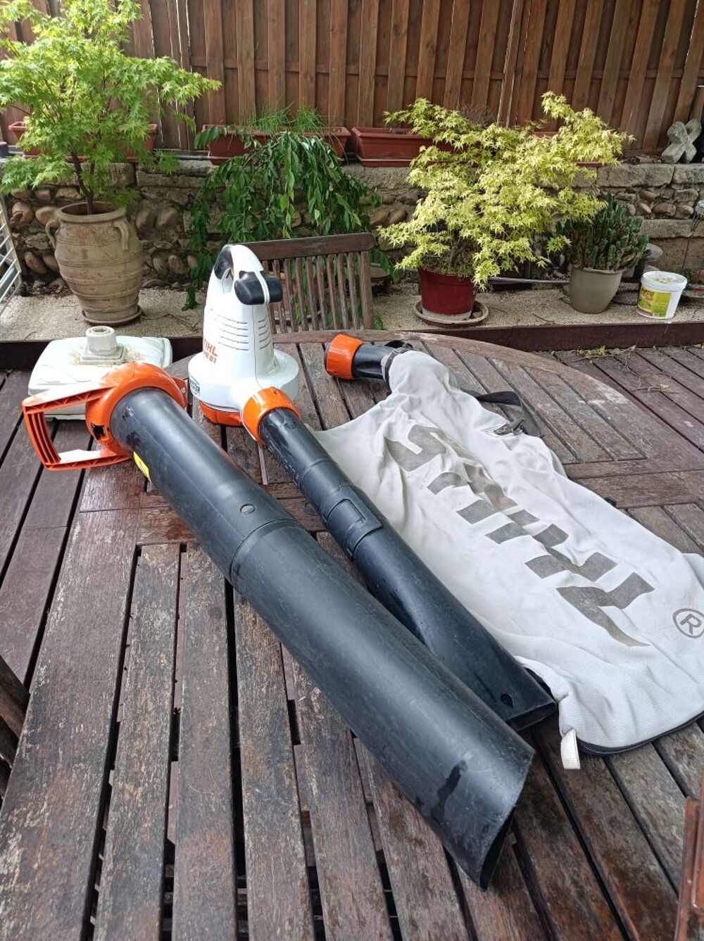 aspirateur souffleur broyeur Jardin