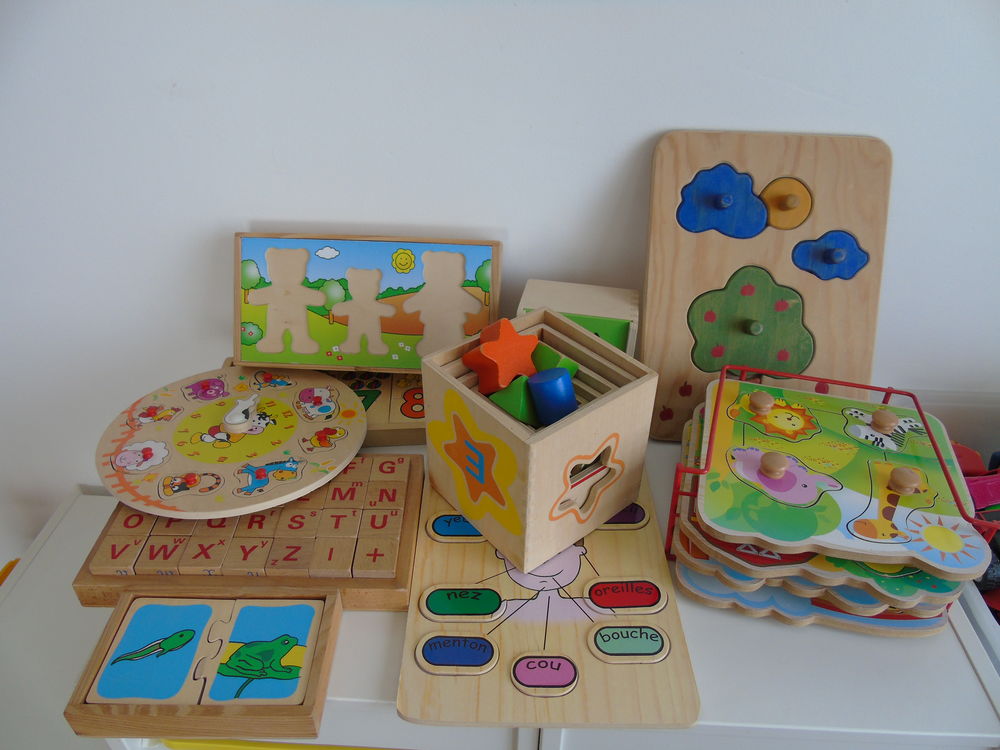 Lot jouets en bois Jeux / jouets