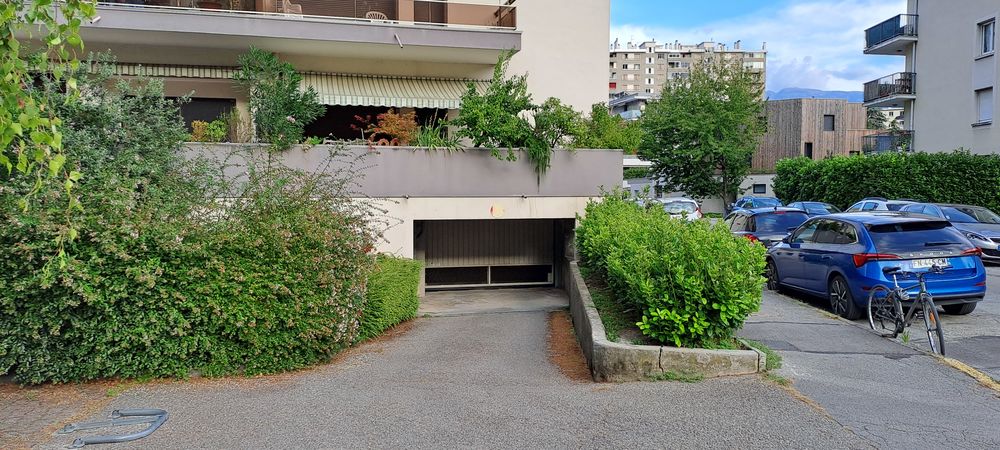 Location Parking/Garage ILE VERTE garage 82€ cc. Grenoble