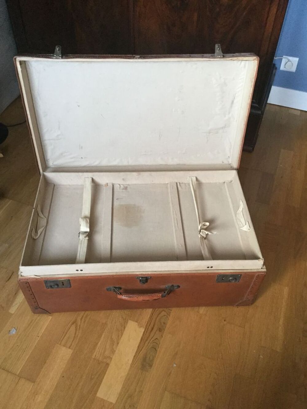 Valise en carton ancienne Maroquinerie