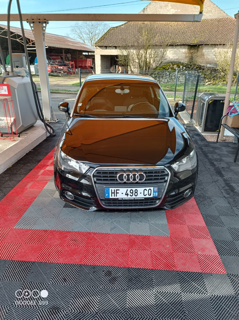 Audi A1 Sportback 1.6 TDI 105 Ambiente 2014 occasion Aumur 39410
