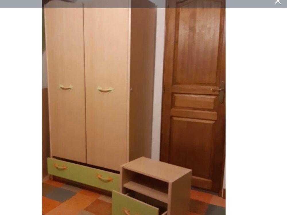 Armoire chambre d enfant tr&egrave;s bon &eacute;tat Meubles