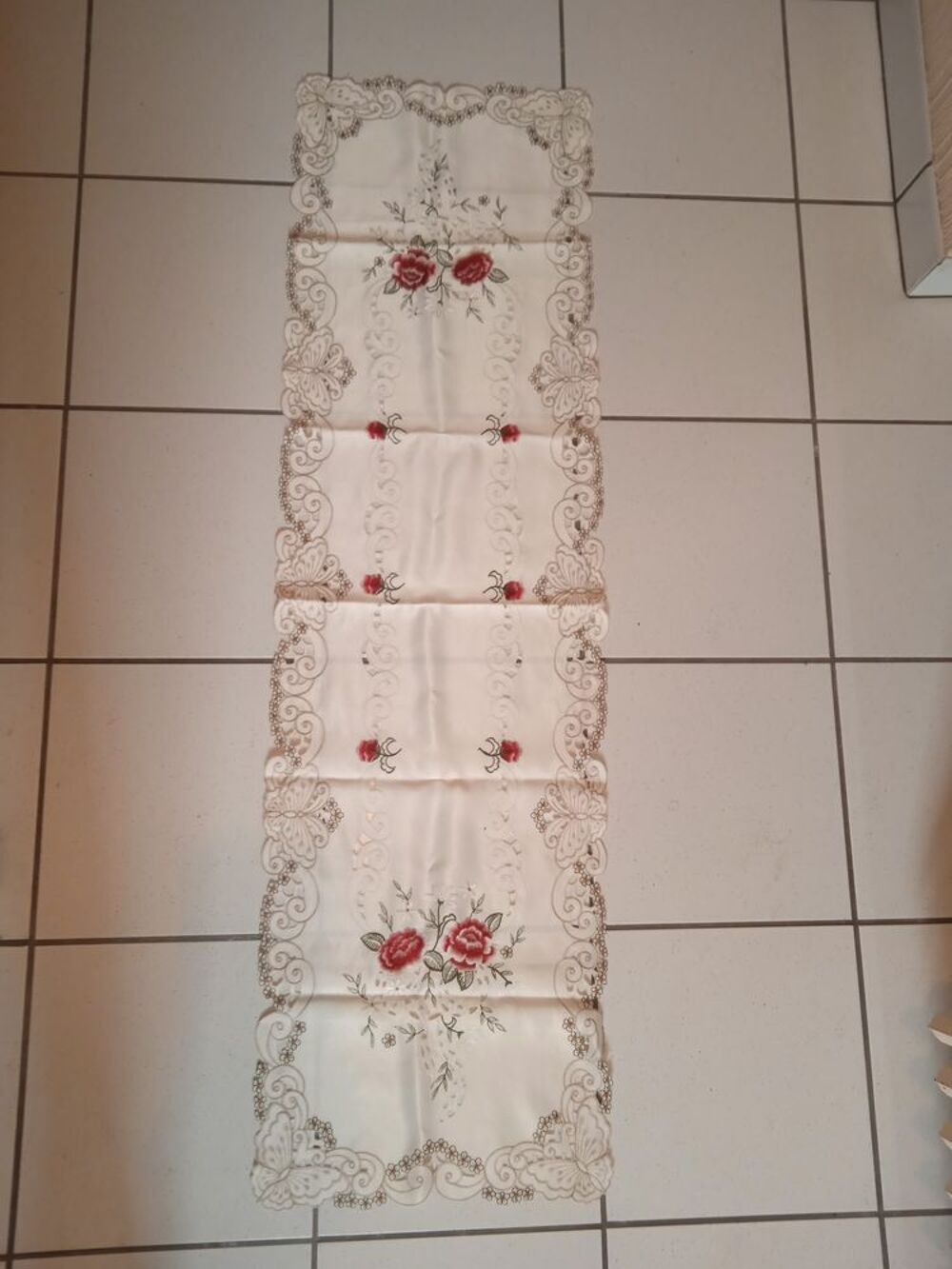 Chemin de table, napperon, neuf Décoration
