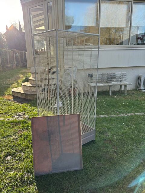 Voli&egrave;re oiseaux occasion 80 77230 Saint-mard