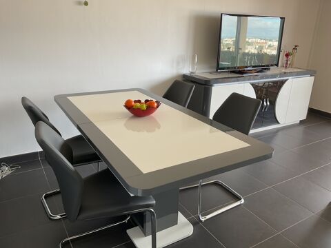 Ensemble meuble bas ,table et chaises moderne et vitrine 850 Montpellier (34)