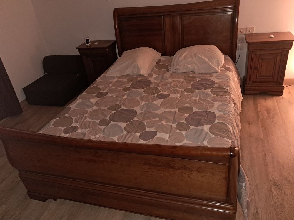 CHAMBRE A COUCHER MERISIER Meubles