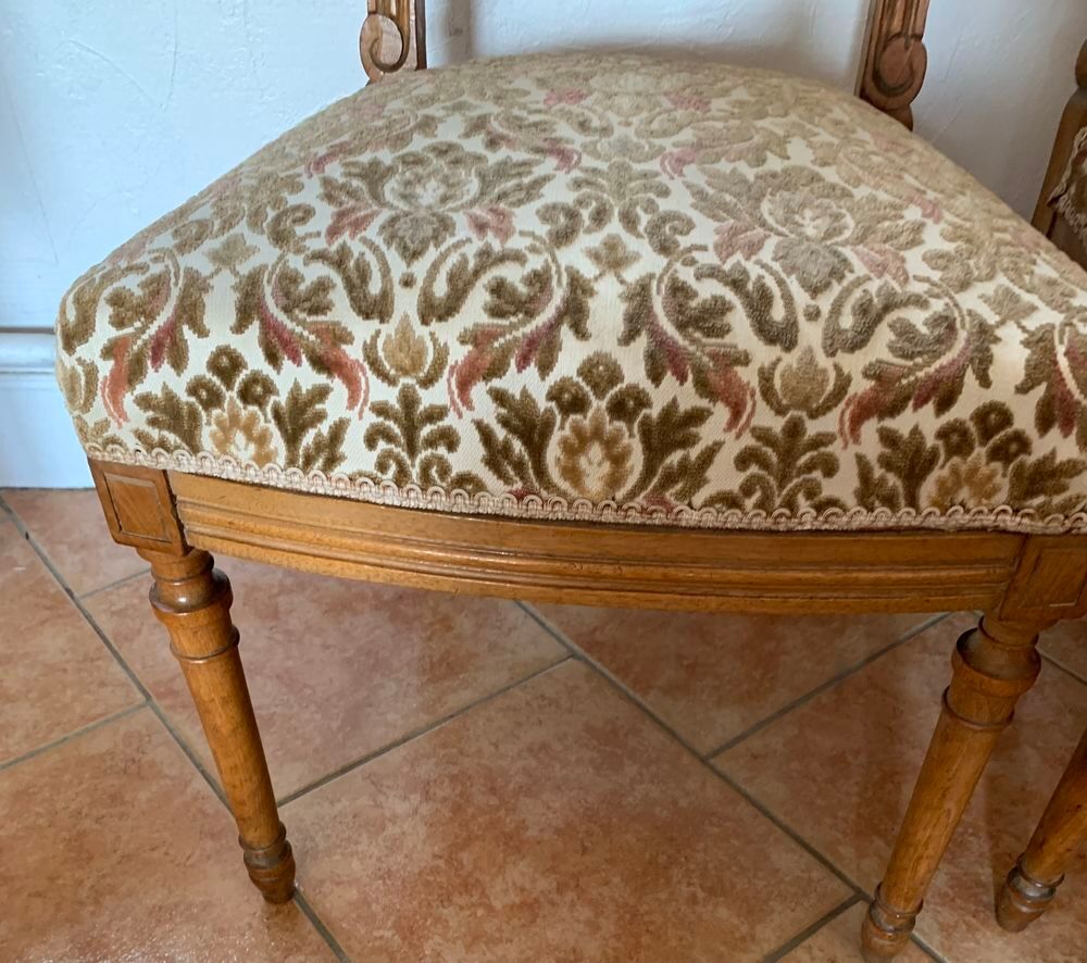 2 chaises style Louis XVI Meubles