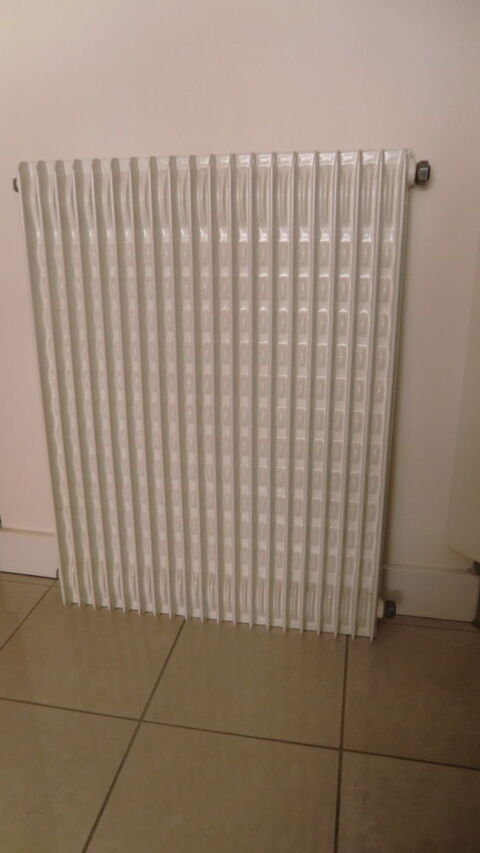 Radiateur eau finimital neuf 200 Paris 19 (75)