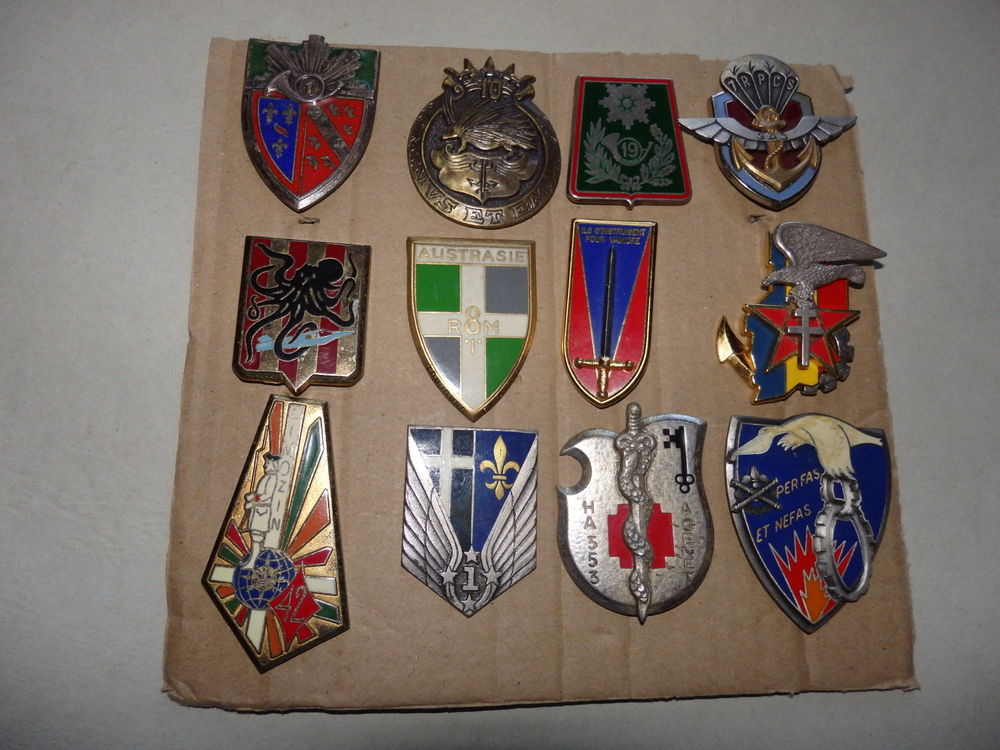 Militaria Insignes armee Fran&ccedil;aise 