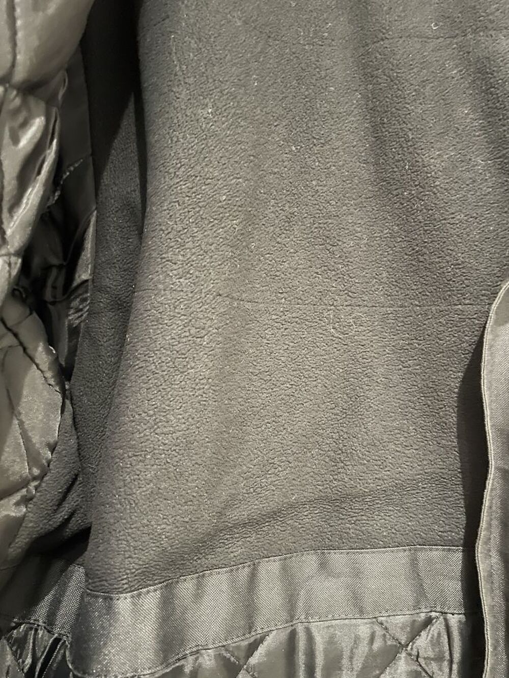 Blouson fourr&eacute; de la marque B &amp; C TEAM, de taille L Vêtements