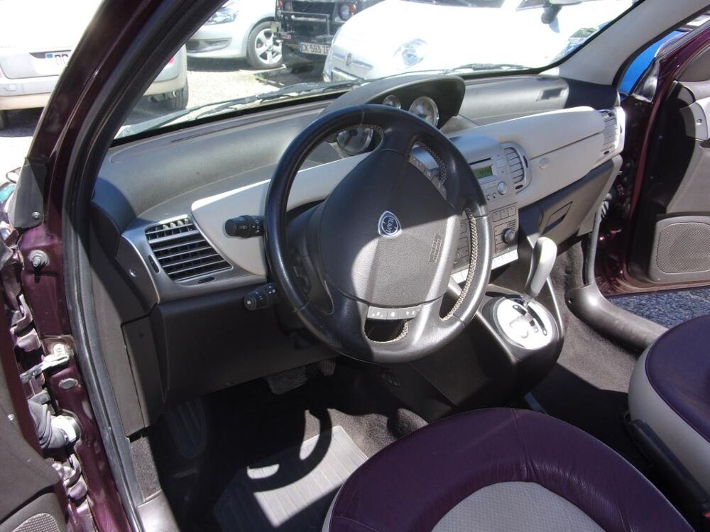 Ypsilon 1,4 PLATINO BOITE AUTO 2008 occasion 13510 &Eacute;guilles