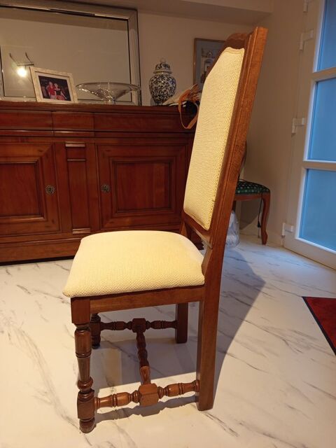4 chaises de sejour 100 Pierreclos (71)
