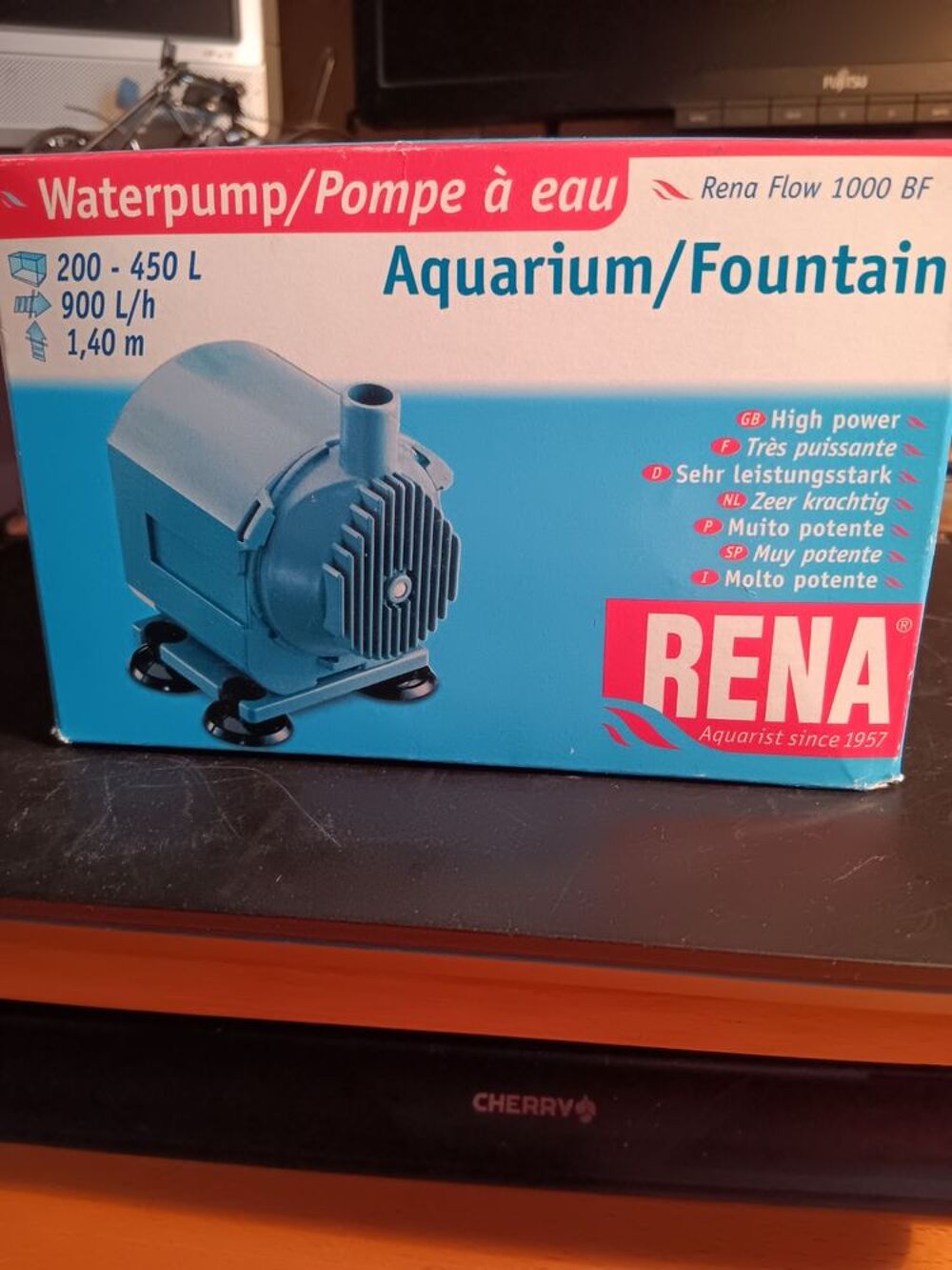 POMPE A EAU RENA POUR AQUARIUM OU FONTAINE OU BASSIN
NEUF Jardin