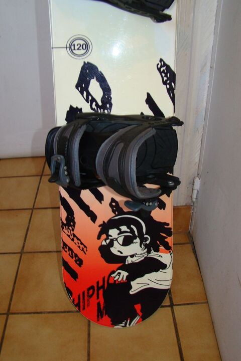 Snowboard  Obscure   Junior / Enfant  120 cm  80 Gargenville (78)