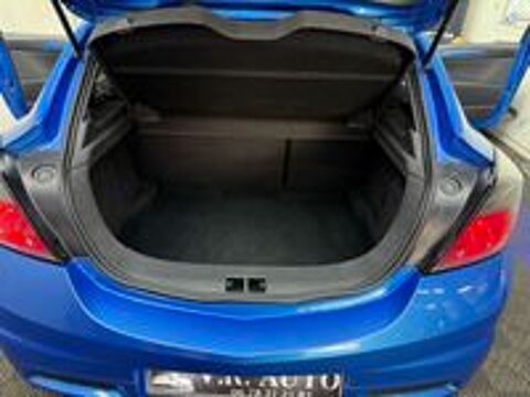 Astra GTC 2.0 T - 240 OPC 2006 occasion 69120 Vaulx-en-Velin