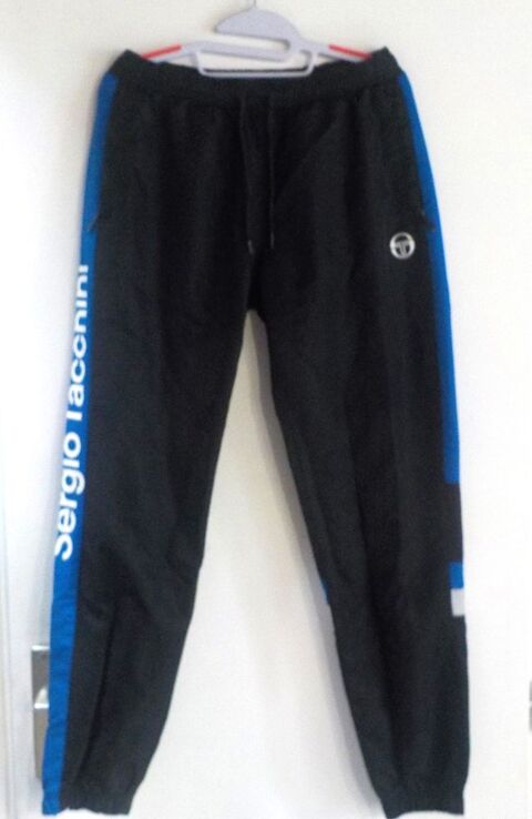 PANTALON JOGGING NOIR SERGIO TACCHINI TAILLE L 15 Bubry (56)
