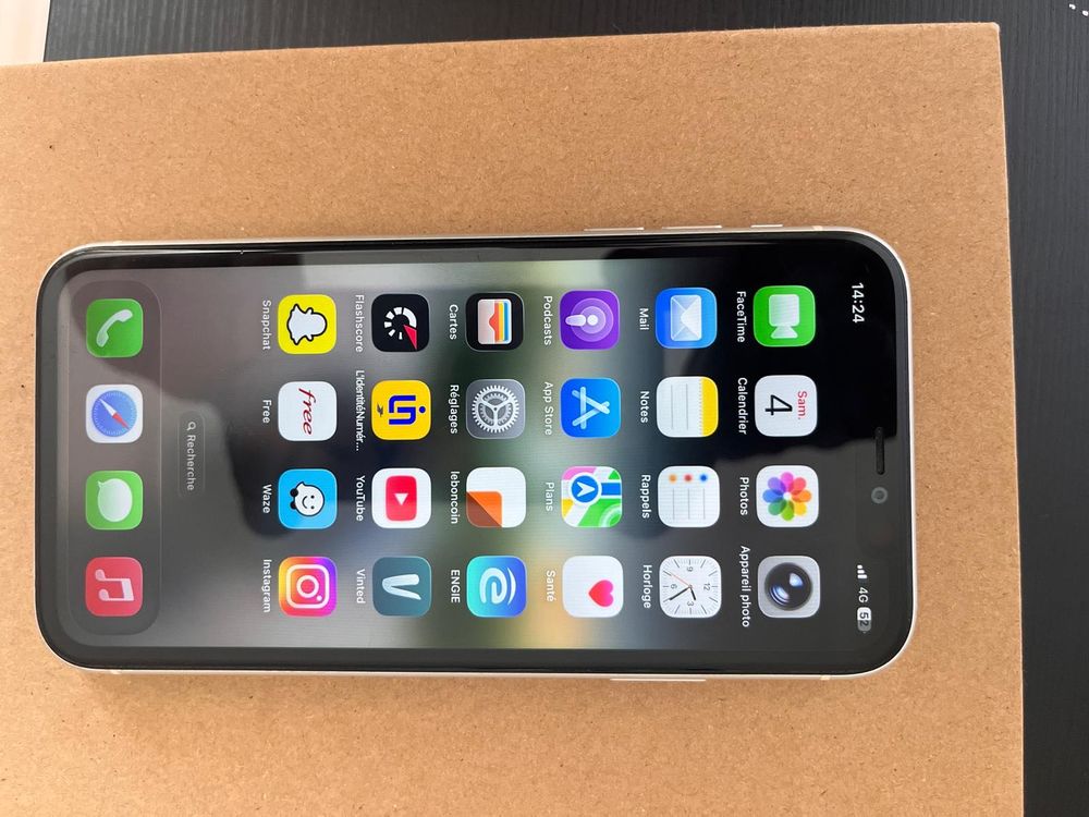 iPhone 11 128 GO Téléphones et tablettes