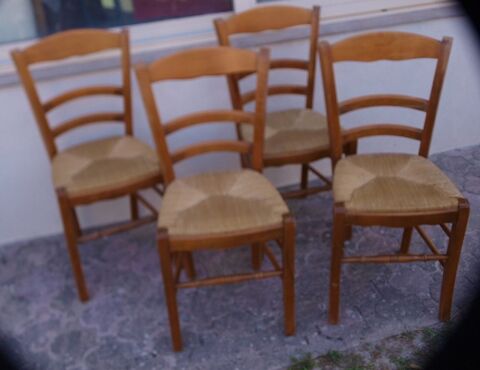 Lot de chaises 80 Céreste (04)
