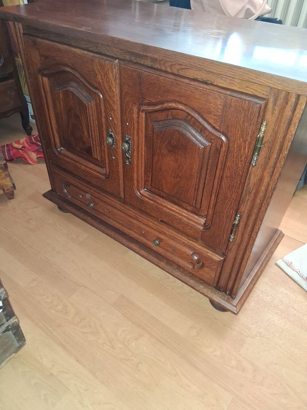 Petit meuble en ch&ecirc;ne marron Meubles