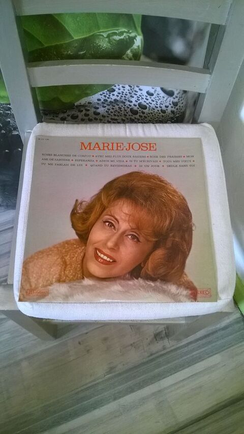 Vinyle Marie-Jos
Roses Blanches De Corfou
1972
Excellent 5 Talange (57)