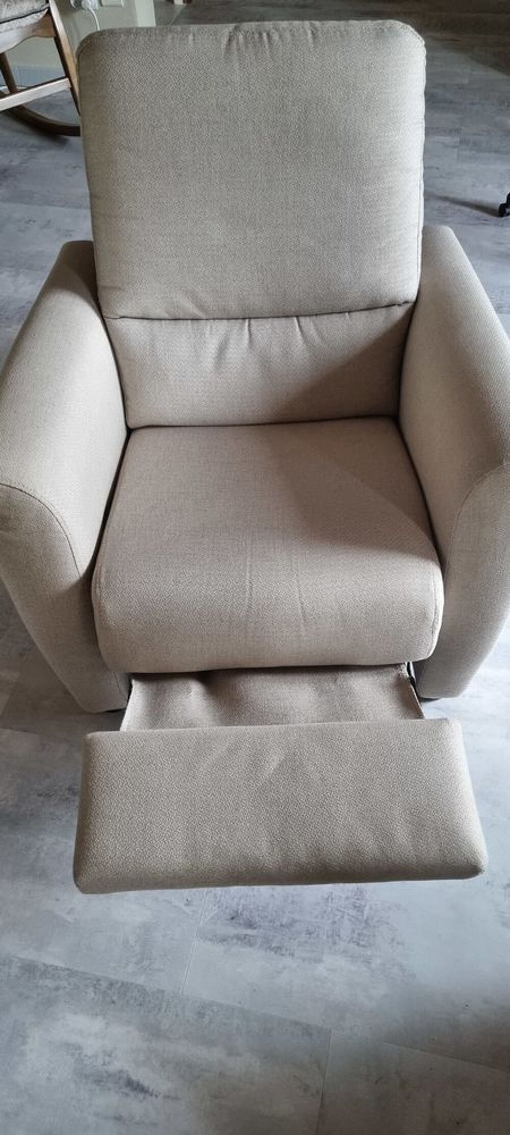 2 fauteuils relaxants repose pied. Dehoussable Meubles