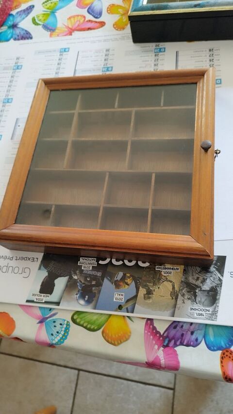 Vitrine murale Artix (64)