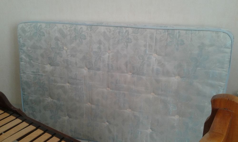 Lit ancien noyer blond 120 Meubles