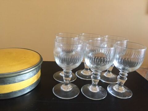 6 Verres à digestifs soufflés 50 Nice (06)
