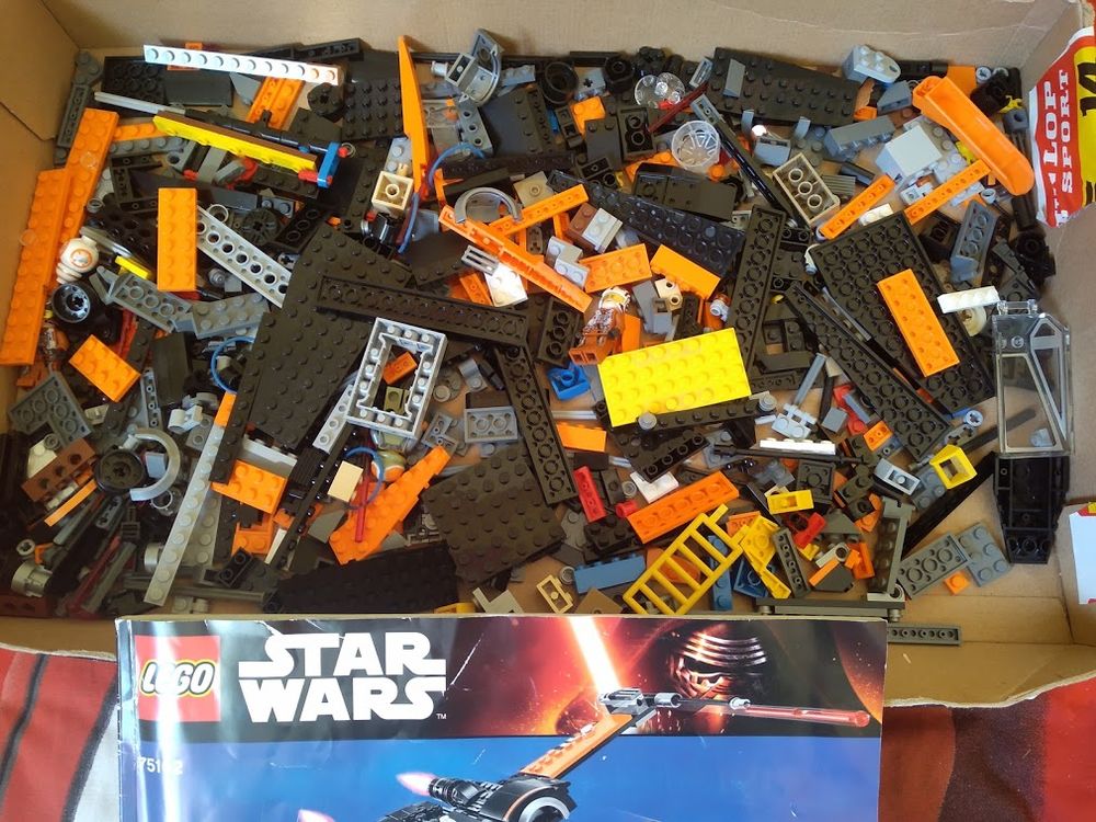 LEGO STARS WAR 75102 Jeux / jouets