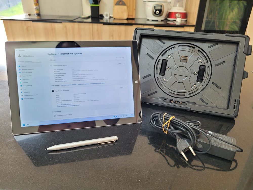 Microsoft SURFACE PRO 3 ram:8gb ssd:256gb Matériel informatique